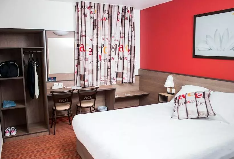 ホテル Ace Hôtel Caen Nord Mémorial