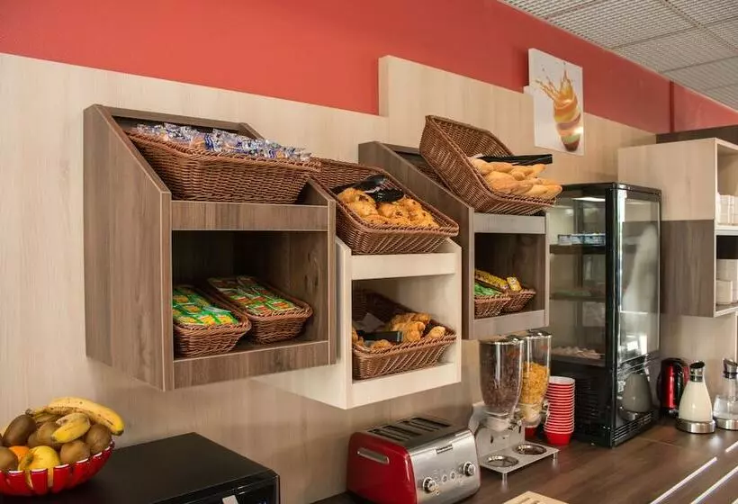 ホテル Ace Hôtel Caen Nord Mémorial