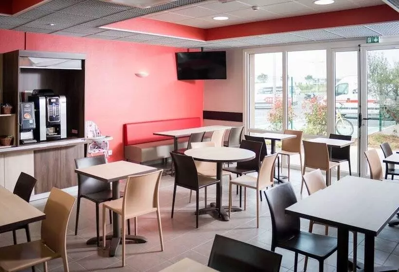 ホテル Ace Hôtel Caen Nord Mémorial