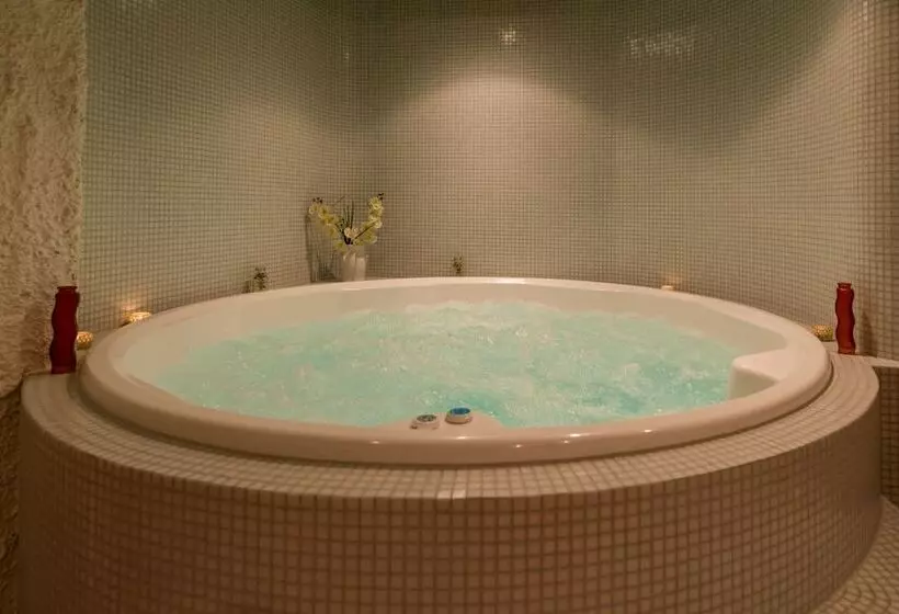 Hotelli Etoile & Alpenperle Residences