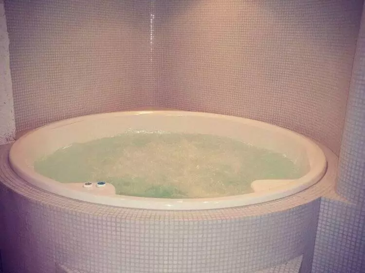 Hotelli Etoile & Alpenperle Residences