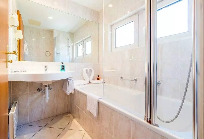 Hotelli Etoile & Alpenperle Residences