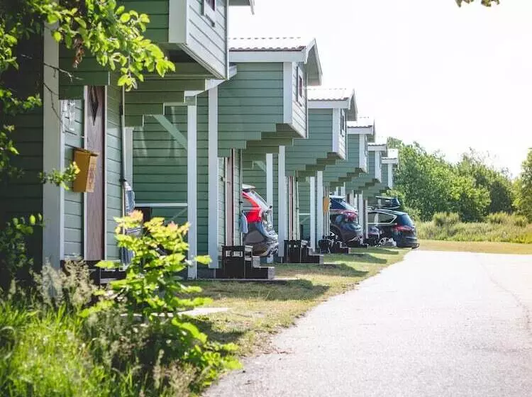 Hotelli Björkbackens Stugby   Campground