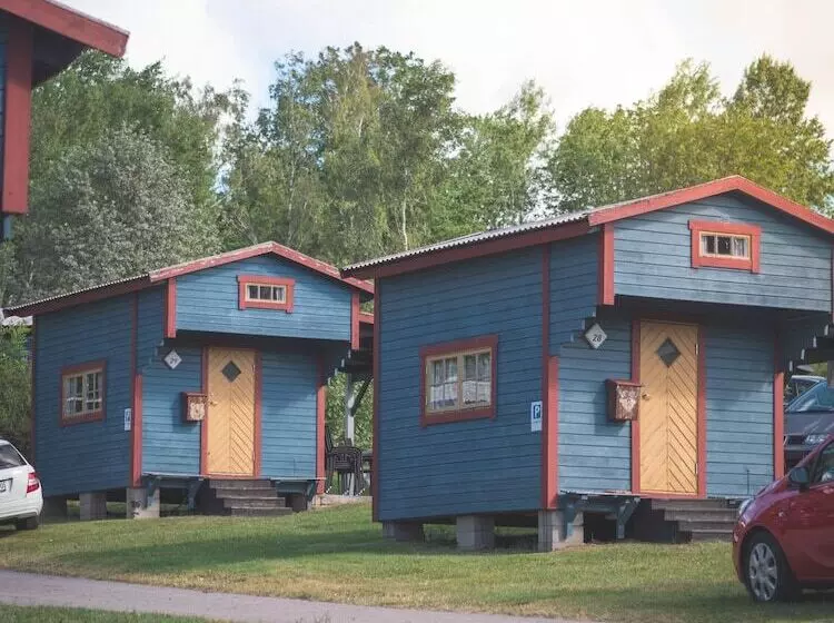 Hotelli Björkbackens Stugby   Campground