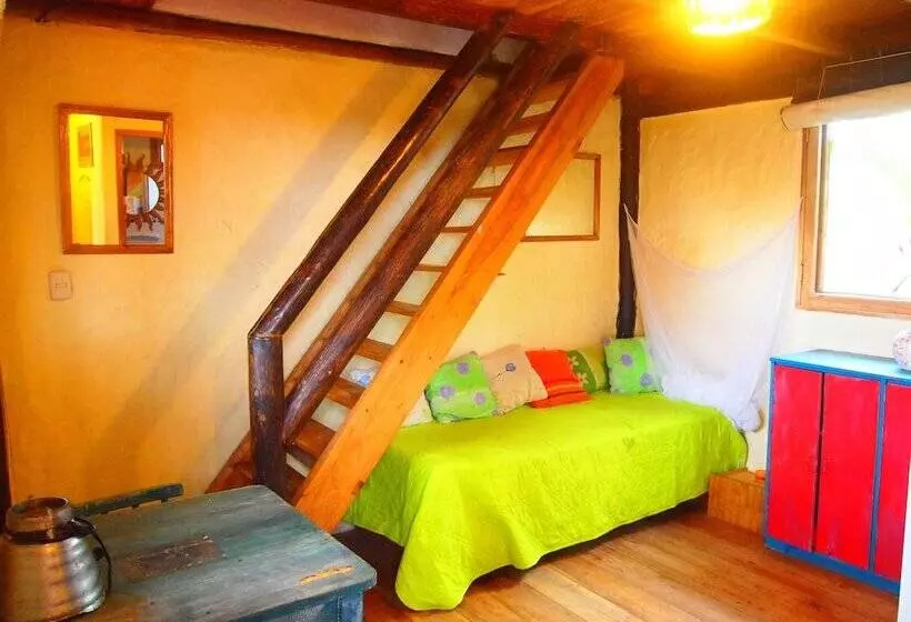 هتل Cuna Luna Hosteria