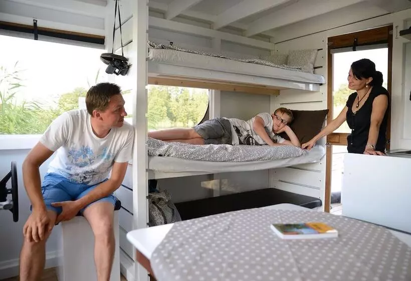 هتل Havel Cruiser   Hausboot Flöße Mit Stil