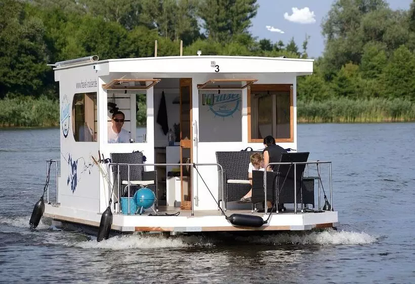 هتل Havel Cruiser   Hausboot Flöße Mit Stil