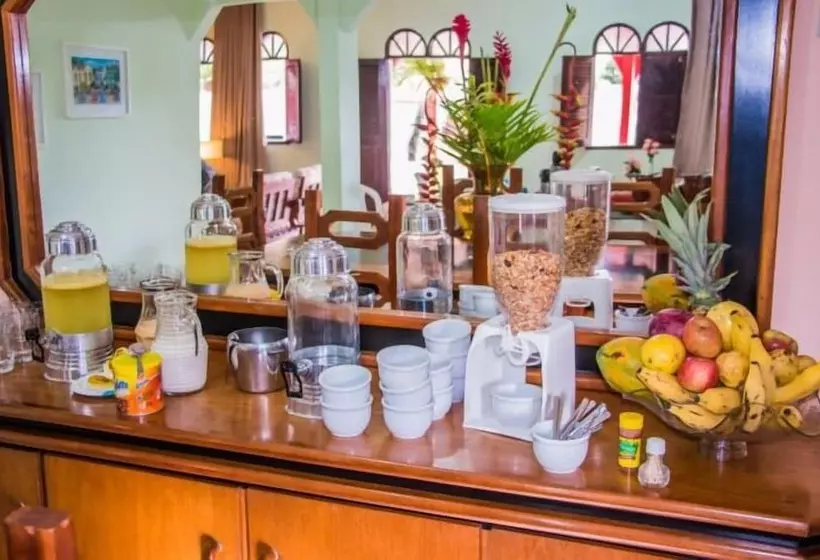 ホテル Pousada Marisol