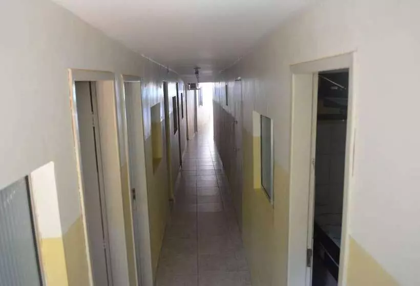ホテル Pousada Txai