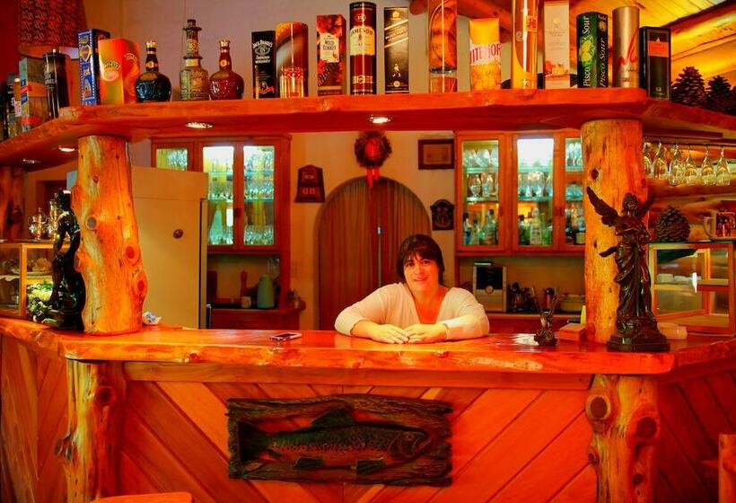 Hotel Rio Dorado Lodge