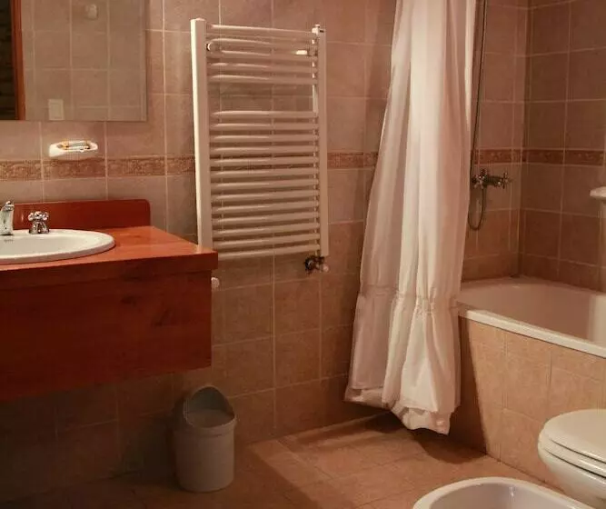 Hotelli Rio Dorado Lodge