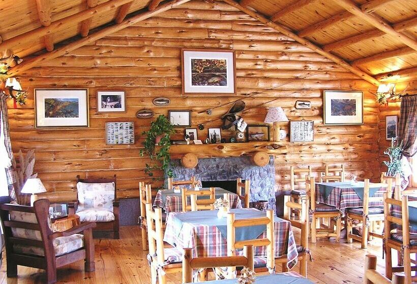 Hotel Rio Dorado Lodge