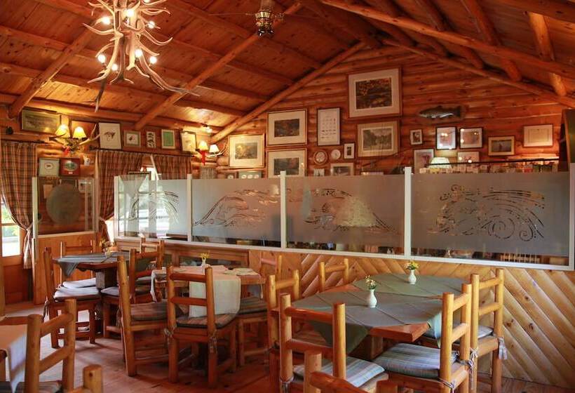 Hotel Rio Dorado Lodge