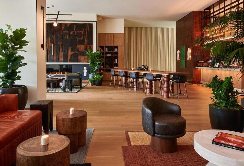 Отель Hollywood Volume, A Tribute Portfolio