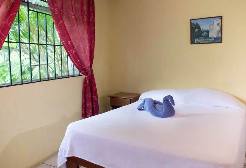 هتل Valley View Lodge Finca Huetares