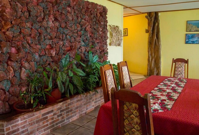 هتل Valley View Lodge Finca Huetares