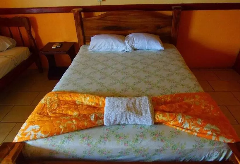 La Carreta   Hostel