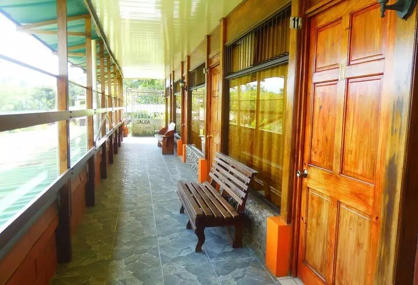 La Carreta   Hostel
