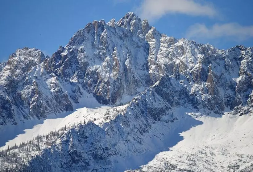 モーテル Valley Creek Lodge