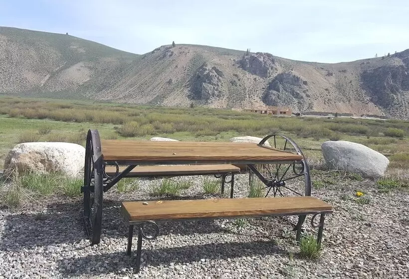 モーテル Valley Creek Lodge