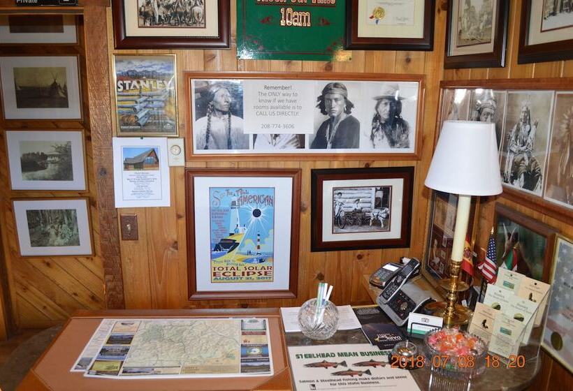 汽车旅馆 Valley Creek Lodge