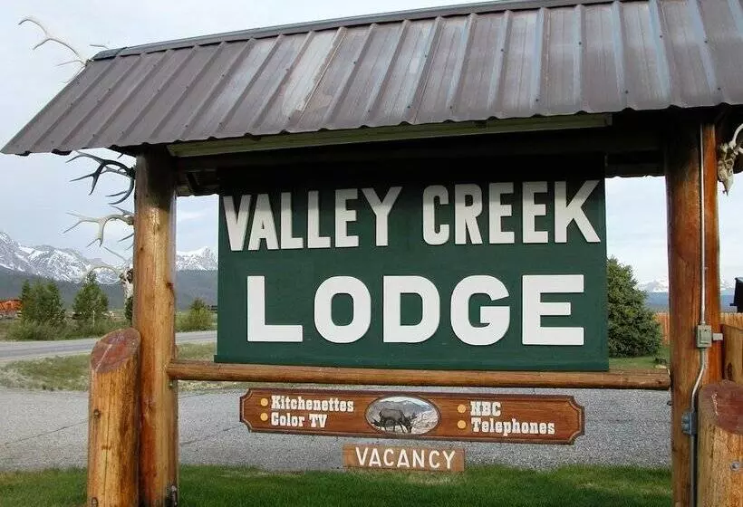 モーテル Valley Creek Lodge