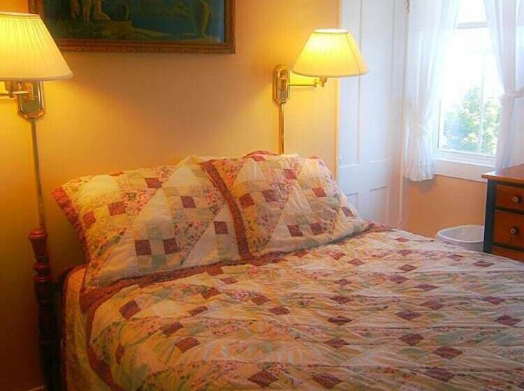 Panzió Block Island Accommodations