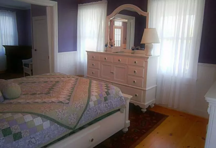 Majatalo Block Island Accommodations