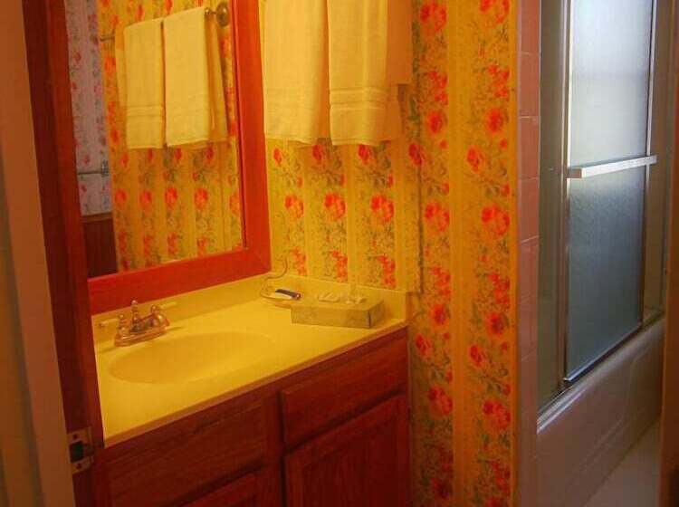 Panzió Block Island Accommodations