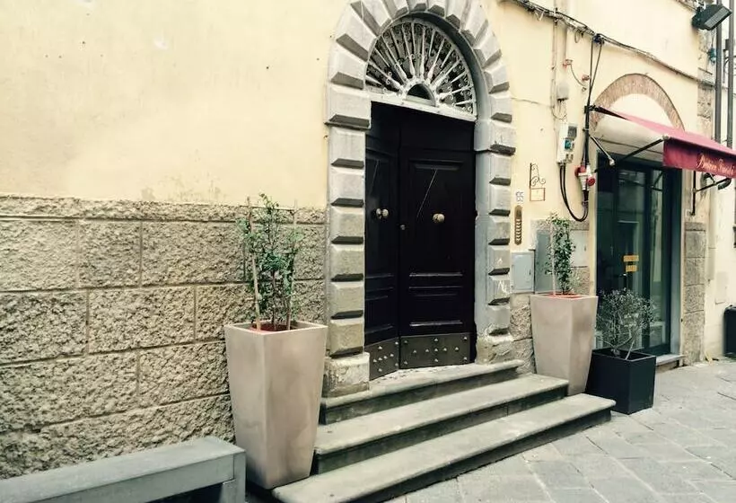 Majatalo La Stagione Dell'arte