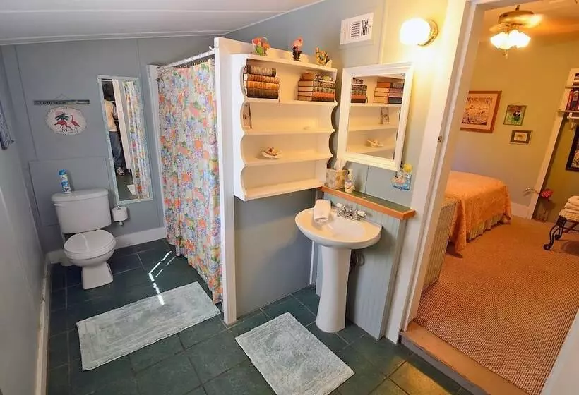 Majatalo The Old Carrabelle