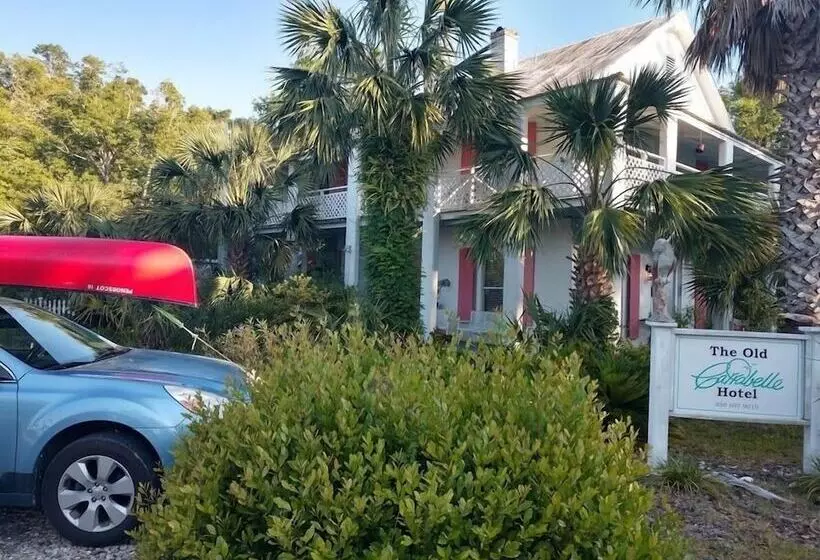 Majatalo The Old Carrabelle