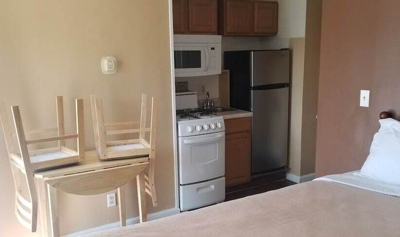 Rip Van Winkle Motel