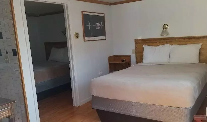 Rip Van Winkle Motel