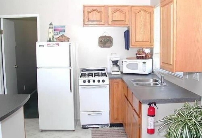 Ty Collwyn Waterfront Retreat