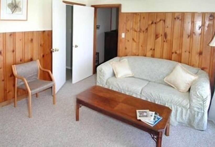 Ty Collwyn Waterfront Retreat