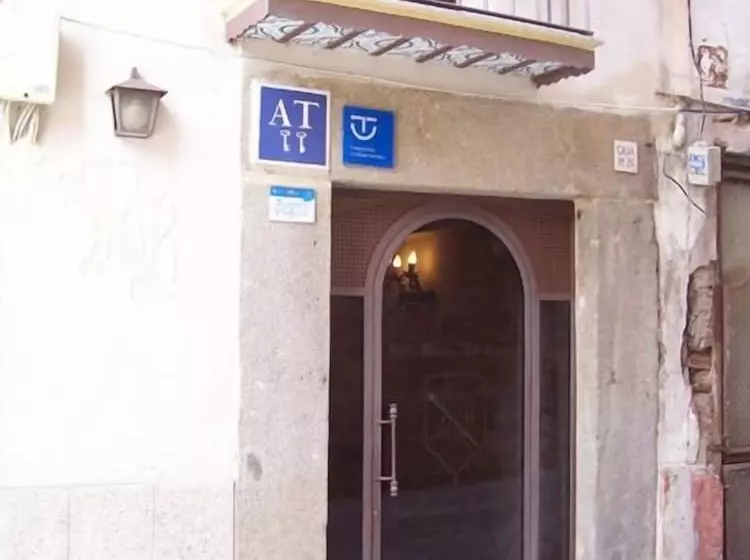 Apartamentos Turísticos Doña María La Brava