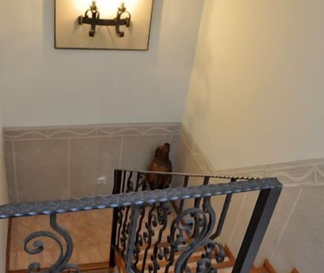 Apartamentos Turísticos Doña María La Brava