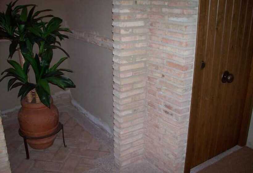 Apartamentos Turísticos Doña María La Brava