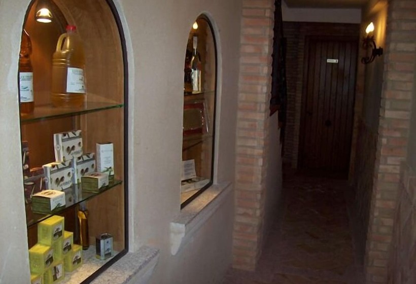 Apartamentos Turísticos Doña María La Brava