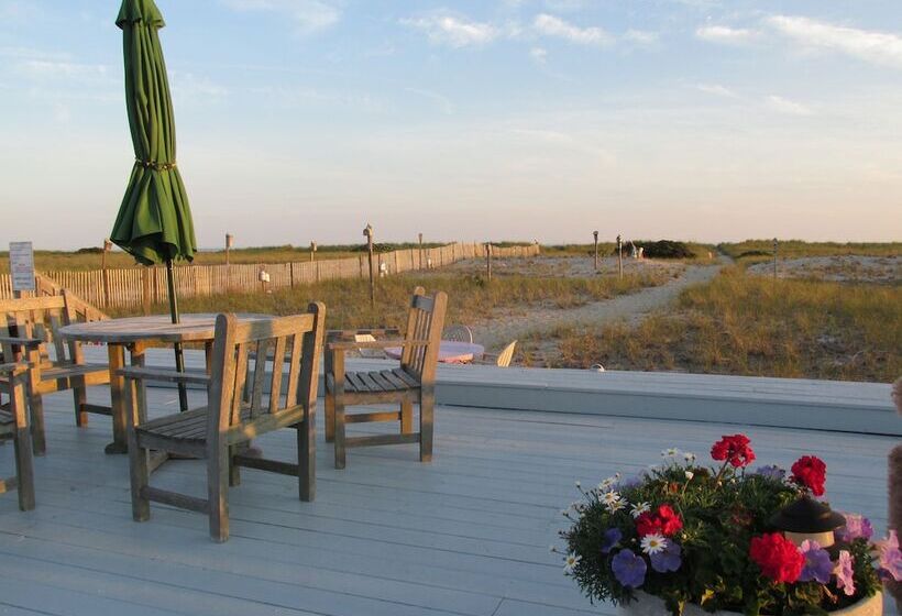 East Harbour Motel And Cottages