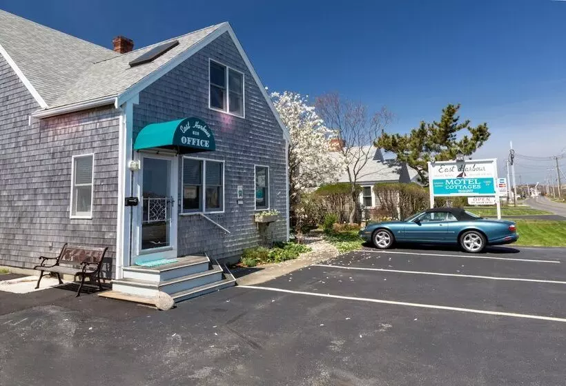 East Harbour Motel And Cottages