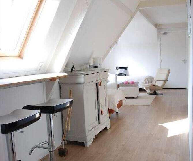 膳宿费 Duinlust Dishoek