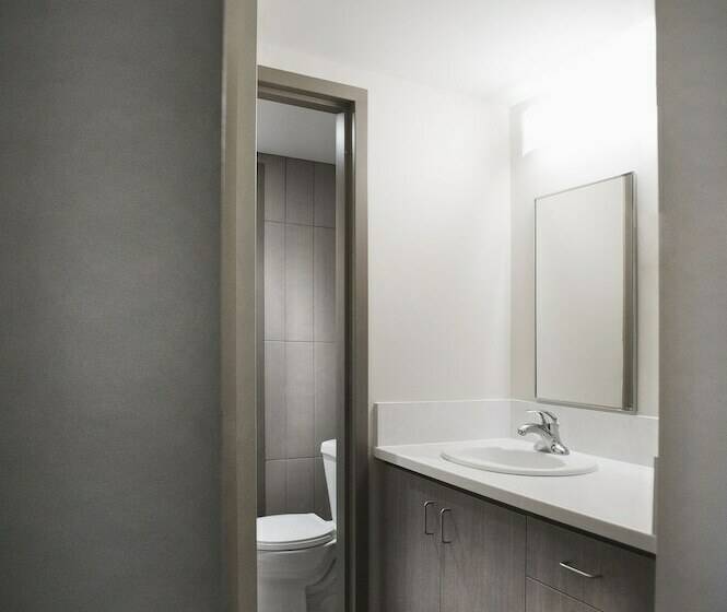 Hotel Bishop's University