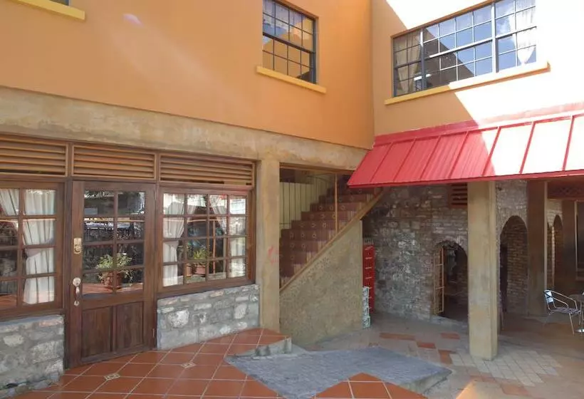 هتل Heron At Bridgehouse