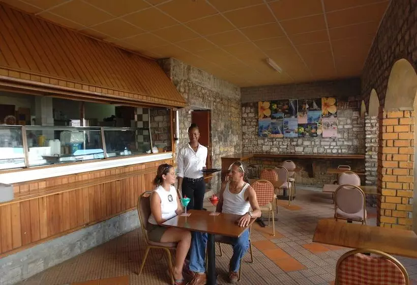 هتل Heron At Bridgehouse