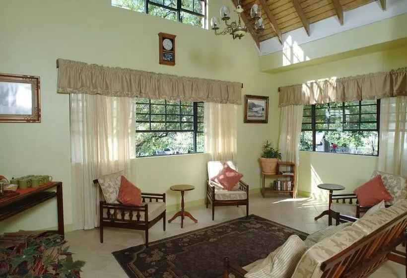 هتل Heron At Bridgehouse