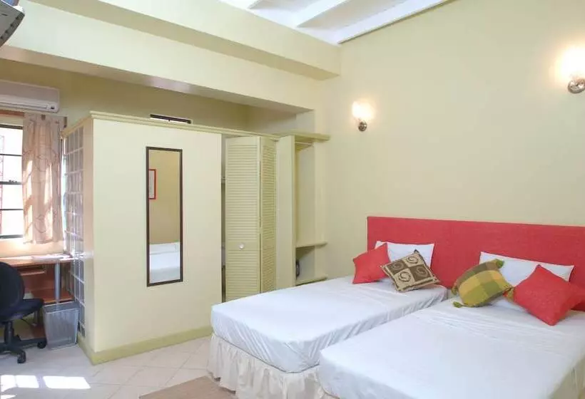 هتل Heron At Bridgehouse