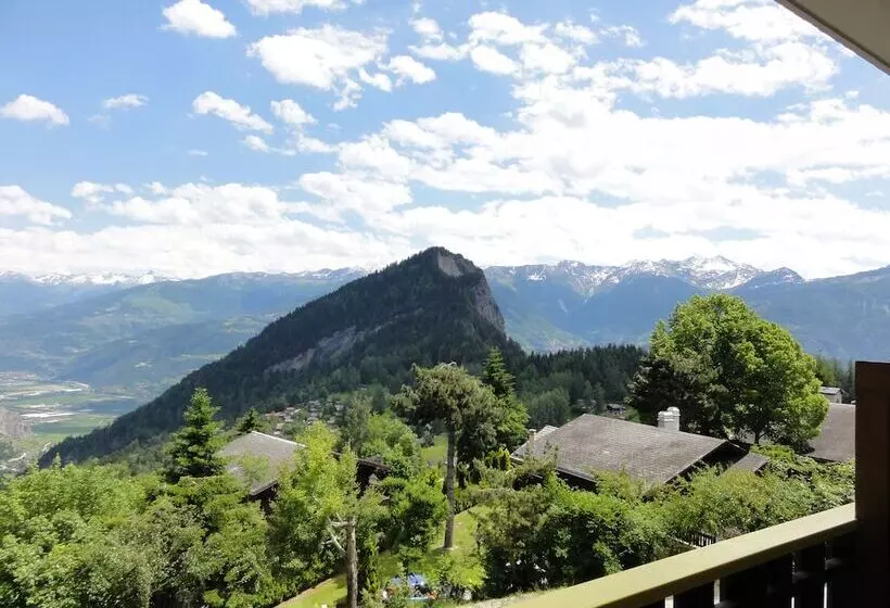 ホテル Hostellerie De L Ardève