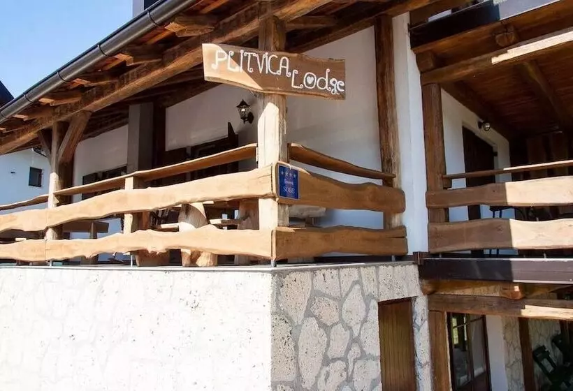 Hotelli Plitvica Lodge